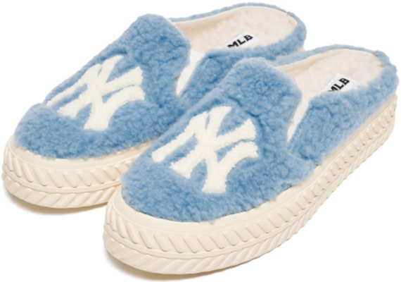MLB Slip-On 'Biru' 3AMUUD216-50BLL Lookbook MLB Slip-On 'Biru' 3AMUUD216-50BLL