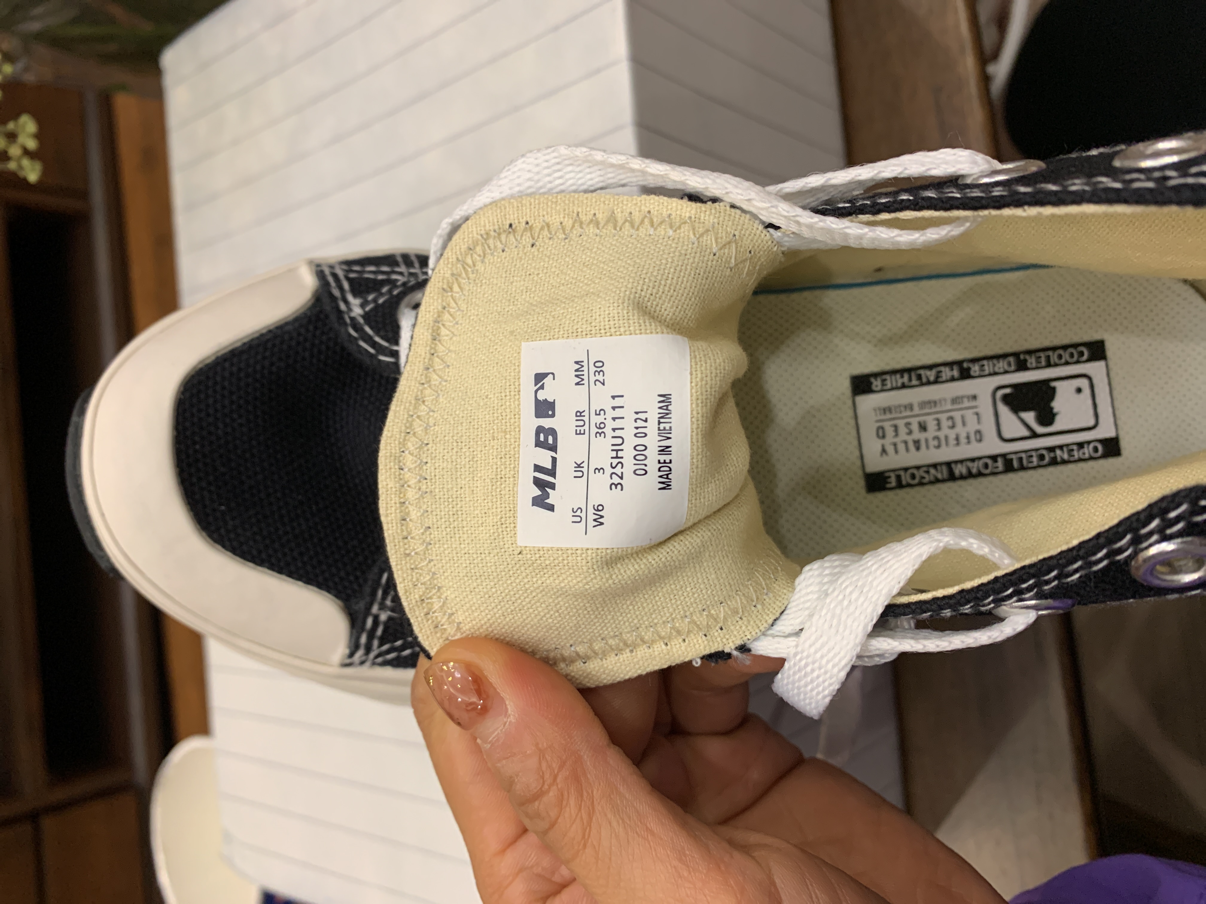 Order 男女輕便膠鞋