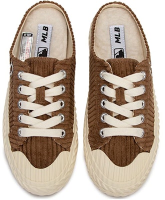 MLB Slip-On Rendah 'Coklat' 3AMUUD116-43BRS Lookbook MLB Slip-On Rendah 'Coklat' 3AMUUD116-43BRS