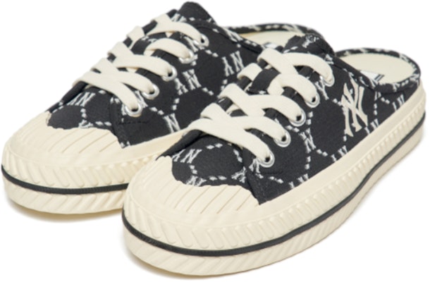 MLB 블랙 슬립온 로우 (MLB Beullaeg Seulipeon Rou) 3AMUMDA2N-50BKS Lookbook MLB 블랙 슬립온 로우 (MLB Beullaeg Seulipeon Rou) 3AMUMDA2N-50BKS