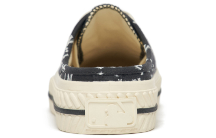 Purchase MLB Slip-On Bajo 'Negro' 3AMUMDA2N-50BKS