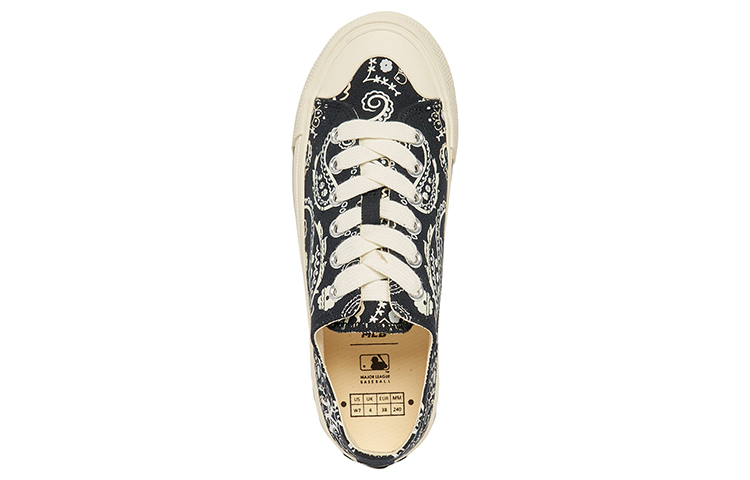 Shop MLB 低帮运动鞋 '腰果花黑色' 3ACVVP12N-50BKS
