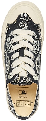 MLB 低帮运动鞋 '腰果花黑色' 3ACVVP12N-50BKS Shop MLB 低帮运动鞋 '腰果花黑色' 3ACVVP12N-50BKS