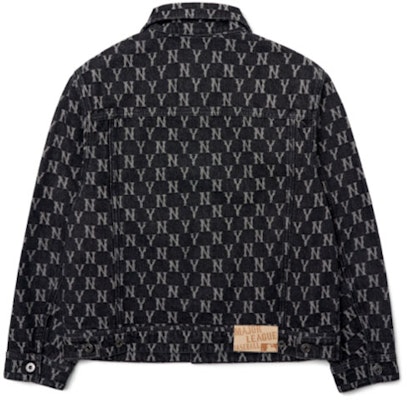 MLB SS22 New York Yankees All-Over Print Denim Jacket Unisex Grey. 3ADKM0121-50GRD Lookbook MLB SS22 New York Yankees All-Over Print Denim Jacket Unisex Grey. 3ADKM0121-50GRD