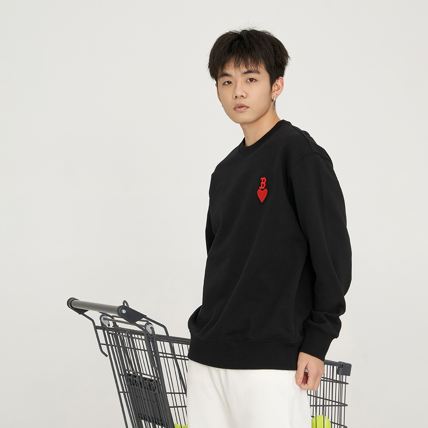 Cheap MLB SS23 Boston Red Sox Letter Logo Crewneck Sweatshirt Unisex Black 3AMTH0131-43BKS