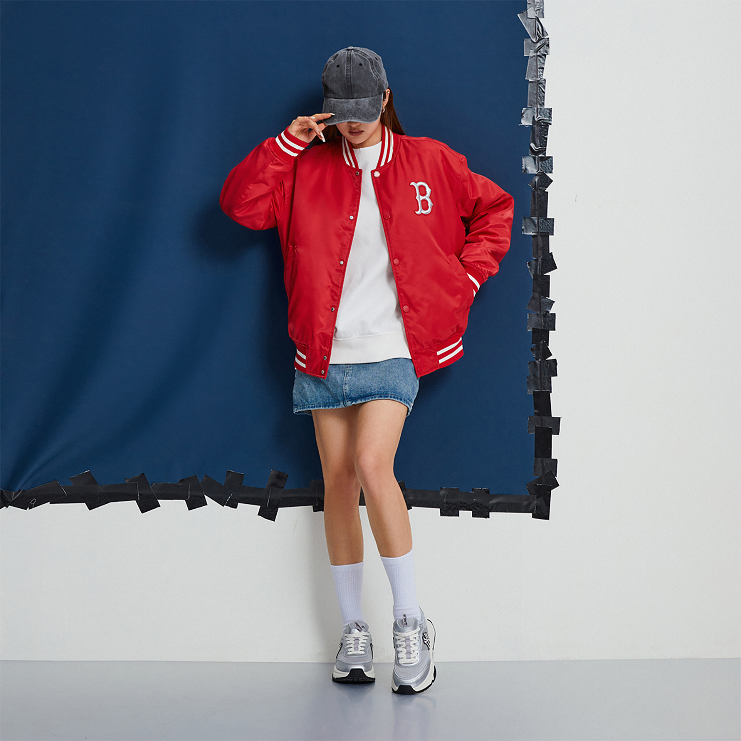 Purchase MLB SS24 ボストンレッドソックス ルナーニューイヤーカートゥーンジャケット 赤 男女兼用 春秋用 3AJPQ0141-43RDS