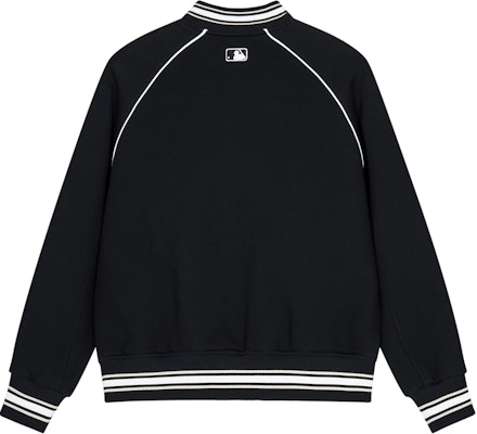 MLB SS24 ニューヨークヤンキース レタープリント ベースボールジャケット ユニセックス ブラック 3AJPV0841-50BKS Lookbook MLB SS24 ニューヨークヤンキース レタープリント ベースボールジャケット ユニセックス ブラック 3AJPV0841-50BKS