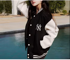 Details for MLB SS24 Jaket Baseball Unisex Hitam Logo New York Yankees Patch. 3AJPV0541-50BKS