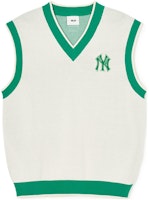 MLB SS24 New York Yankees Logo V-Neck Pullover Vest Unisex Cream Color. 3AKPV0341-50CRD MLB SS24 New York Yankees Logo V-Neck Pullover Vest Unisex Cream Color. 3AKPV0341-50CRD