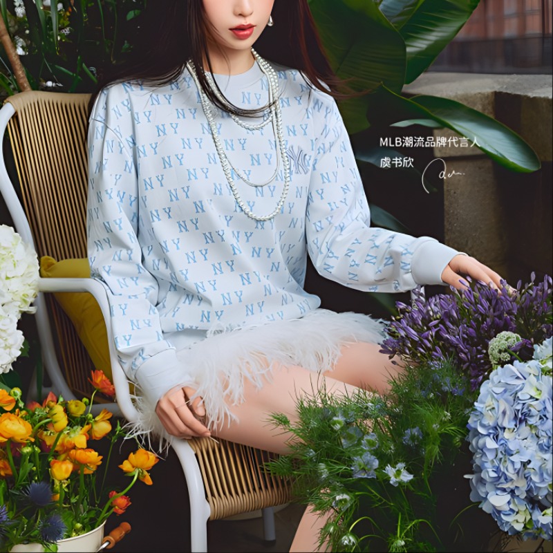 MLB SS24 New York Yankees Retro All-Over Print Pullover Sweatshirt Cream Unisex 3AMTM0241-50CRS 圖 4