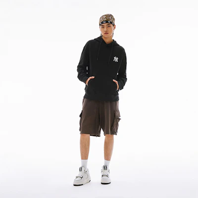 MLB SS24 紐約洋基復古標誌連帽衫 黑色 男女春季早春時尚 3AHDM0141-50BKS Details for MLB SS24 紐約洋基復古標誌連帽衫 黑色 男女春季早春時尚 3AHDM0141-50BKS