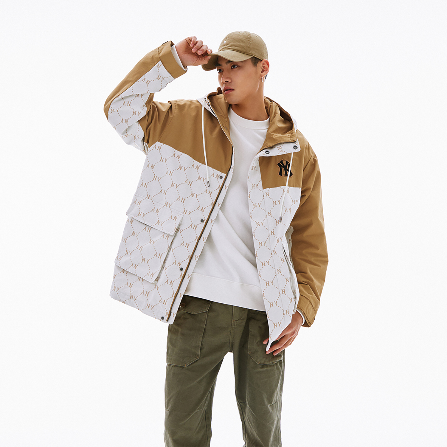 Purchase MLB SS24 Yankees Monogram Hoodie Jaket Kerja Outdoor Cream Unisex. 3AWJM0241-50CRS