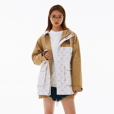 MLB SS24 ヤンキース モノグラム アウトドア ワークウェア フーディージャケット クリーム ユニセックス 3AWJM0241-50CRS 1