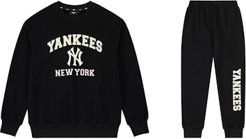 MLB Starry Reflective Print Sweatshirt & Jogger Set Unisex Black 3AMTV0134-50BKS MLB Starry Reflective Print Sweatshirt & Jogger Set Unisex Black 3AMTV0134-50BKS