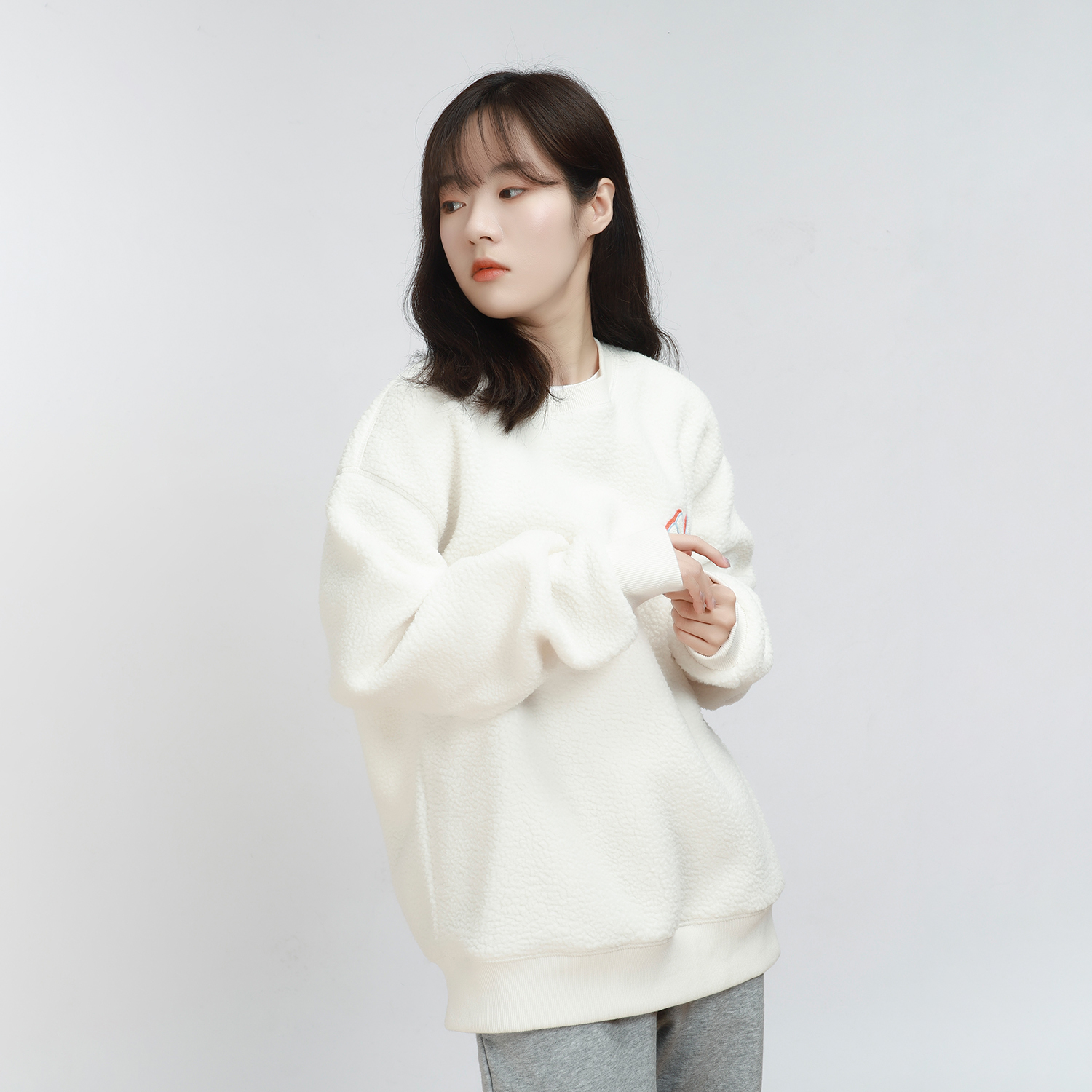 MLB Unisex Cream Fleece Lined Crewneck Sweatshirt 3AMTF5316-50CRS 圖 5