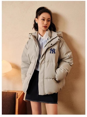 MLB 유니섹스 로고 후드 패딩 자켓 그레이 3ADJV0236-50GRS Lookbook MLB 유니섹스 로고 후드 패딩 자켓 그레이 3ADJV0236-50GRS