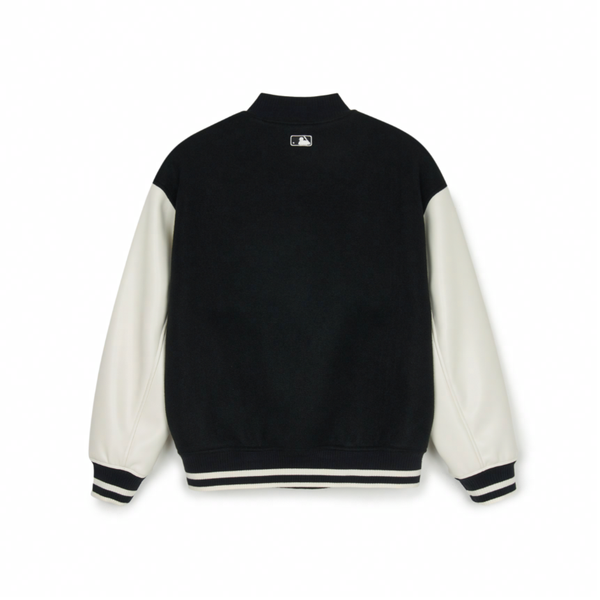 Lookbook MLB 紐約洋基黑色Logo休閒款男女同款長袖外套 3AJPV0151-50BKS