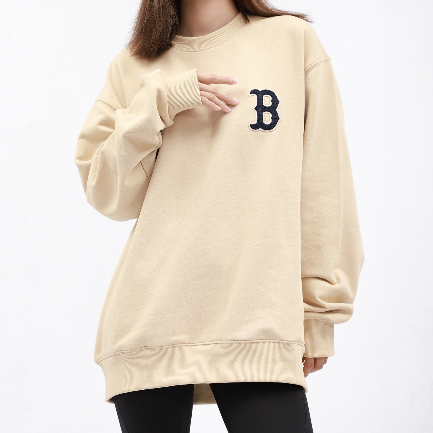 Purchase MLB 復古波士頓紅襪米色中性圓領長袖上衣 3AMTM0114-43BGS