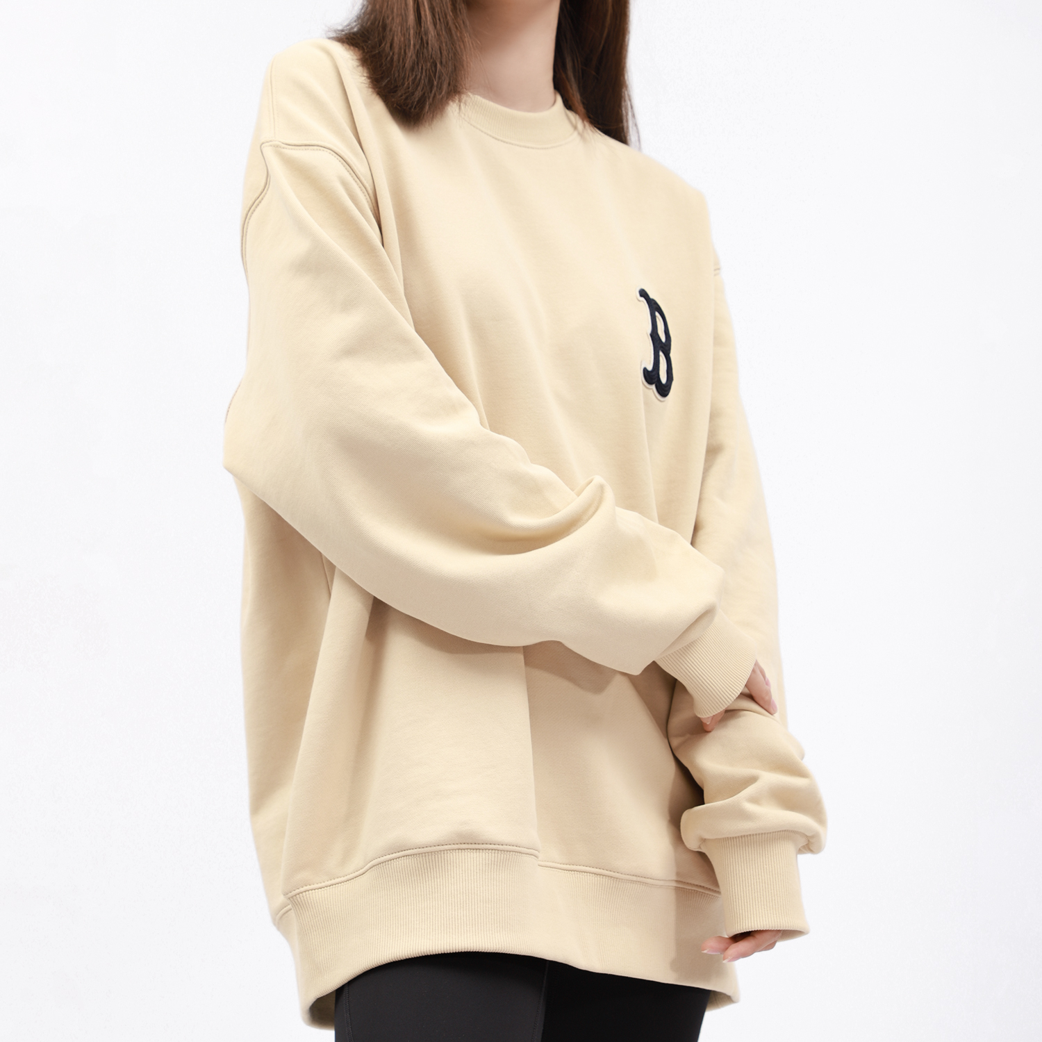 Details for MLB 復古波士頓紅襪米色中性圓領長袖上衣 3AMTM0114-43BGS