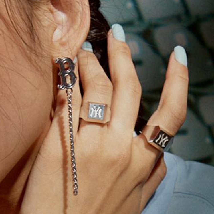 Purchase MLB White Letter Engraved Open Ring Unisex Couple Style 32JD01111