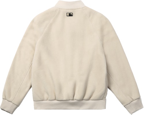 MLB 白色羊羔絨棒球外套 男女通用 31JP05061-50B Lookbook MLB 白色羊羔絨棒球外套 男女通用 31JP05061-50B