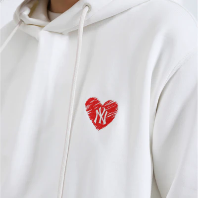 MLB Putih Unisex Sweatshirt Bordir Hati 31HDL1111-50I 2