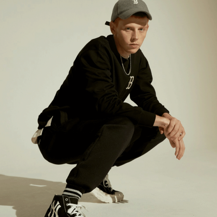 MLB Disney Collaboration Unisex Letter Crewneck Long Sleeve Sweatshirt Black 31MTK1041-43L 圖 5