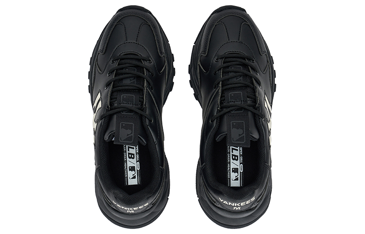 Shop MLB×ヤンキース ダッドスニーカー (黒) 3ASHBCW3N-50BKS