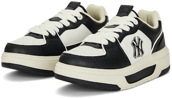 MLB x New York Yankees Retro Low 'Black Comfort' Sepatu Hitam Retro Nyaman 3ASXCLS4N-50BKS Lookbook MLB x New York Yankees Retro Low 'Black Comfort' Sepatu Hitam Retro Nyaman 3ASXCLS4N-50BKS