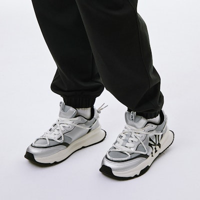 MLB x 뉴욕 양키스 실버 스니커즈 3ARNCRL4N-50SIS Sizing MLB x 뉴욕 양키스 실버 스니커즈 3ARNCRL4N-50SIS
