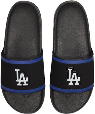 MLB×Nike オフコートスライド (ドジャース) DH6983-002 Lookbook MLB×Nike オフコートスライド (ドジャース) DH6983-002