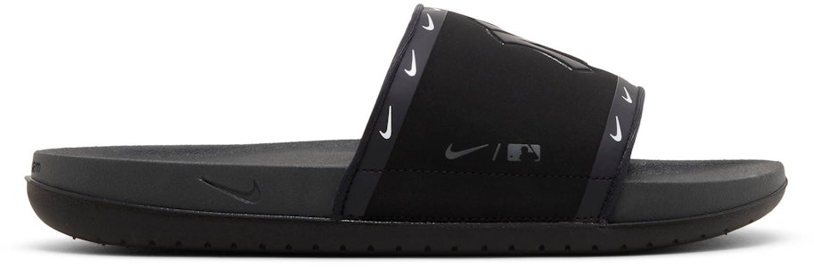 MLB x Nike Offcourt Slide 'New York Yankees 2021' Sendal Cowo Terbaru DH7001-001 Buy MLB x Nike Offcourt Slide 'New York Yankees 2021' Sendal Cowo Terbaru DH7001-001