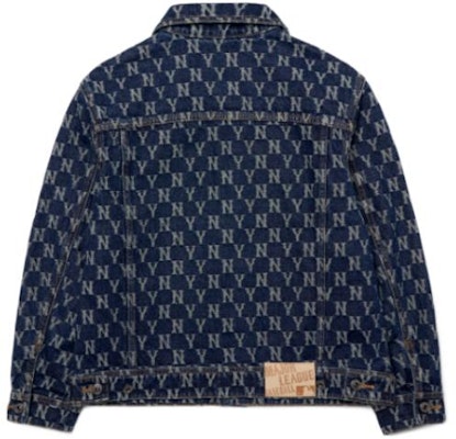 MLB 洋基隊滿版風衣牛仔外套 男女款 藍色 3ADKM0121-50BLS Lookbook MLB 洋基隊滿版風衣牛仔外套 男女款 藍色 3ADKM0121-50BLS