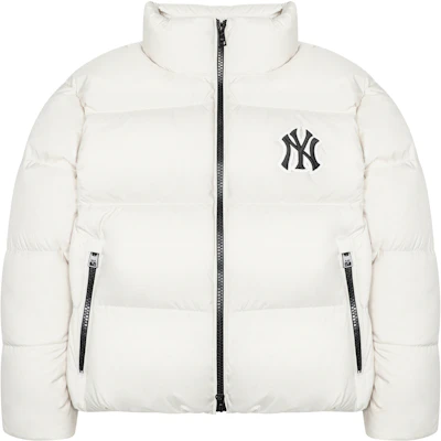MLB Yankees Logo Short White Down Jacket Unisex with Stand-Up Collar and Zip. 3ADJM1026-50IVS Order MLB Yankees Logo Short White Down Jacket Unisex with Stand-Up Collar and Zip. 3ADJM1026-50IVS