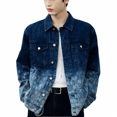 Chaqueta Denim Unisex MLB Yankees Monograma Degradado - Azul Marino. 3ADKM0351-50NYD Lookbook Chaqueta Denim Unisex MLB Yankees Monograma Degradado - Azul Marino. 3ADKM0351-50NYD