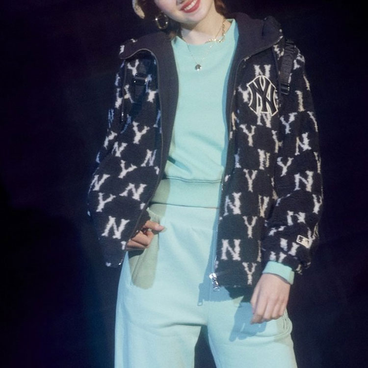 MLB Yankees Monogram Sherpa Logo Hoodie Jacket Unisex Black 31JPFM061-50L 圖 5