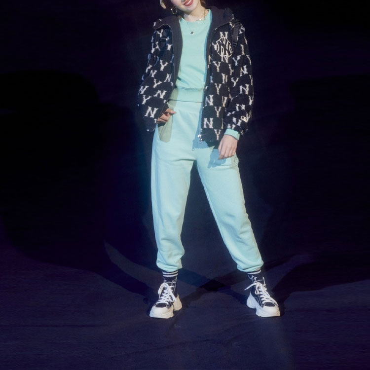 MLB Yankees Monogram Sherpa Logo Hoodie Jacket Unisex Black 31JPFM061-50L 圖 7