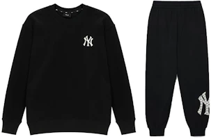 MLB Yankees Unisex Black Jogger Pants & Hoodie Set with Logo & Day Print Design. 3AMTM0831-50BKS MLB Yankees Unisex Black Jogger Pants & Hoodie Set with Logo & Day Print Design. 3AMTM0831-50BKS
