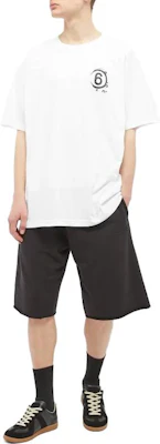 MM6 Maison Margiela White Number Print Crewneck Short Sleeve T-Shirt. S62GD0146S23588-100 Lookbook MM6 Maison Margiela White Number Print Crewneck Short Sleeve T-Shirt. S62GD0146S23588-100