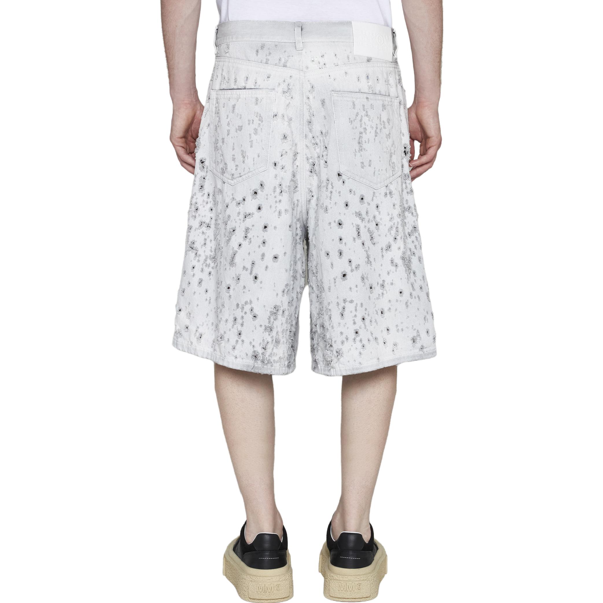 Shop MM6 메종 마르지엘라 디스트레스트 데님 반바지 화이트 S62MU0042S30863100