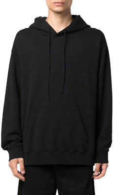 MM6 마르지엘라 FW22 패턴 프린트 풀오버 후드티 유니섹스 블랙 S62GU0081S25537900 Lookbook MM6 마르지엘라 FW22 패턴 프린트 풀오버 후드티 유니섹스 블랙 S62GU0081S25537900