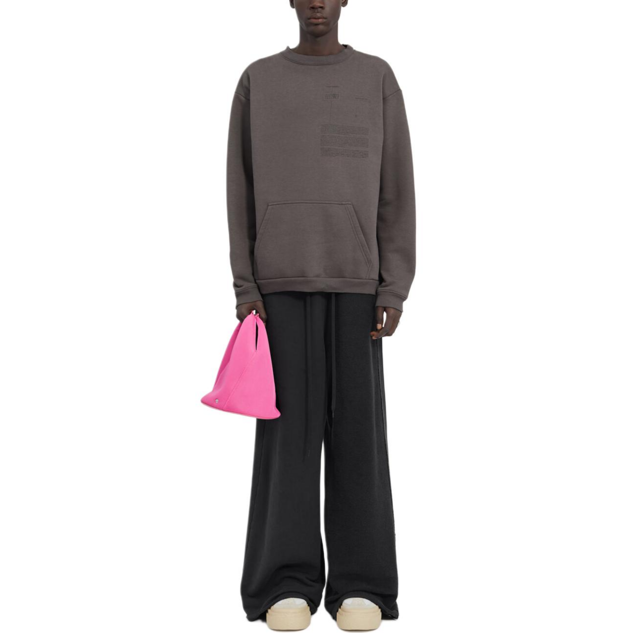 Lookbook MM6 메종 마르지엘라 그레이 숫자 크루넥 스웨터 FW24. SH0GU0015S25624860