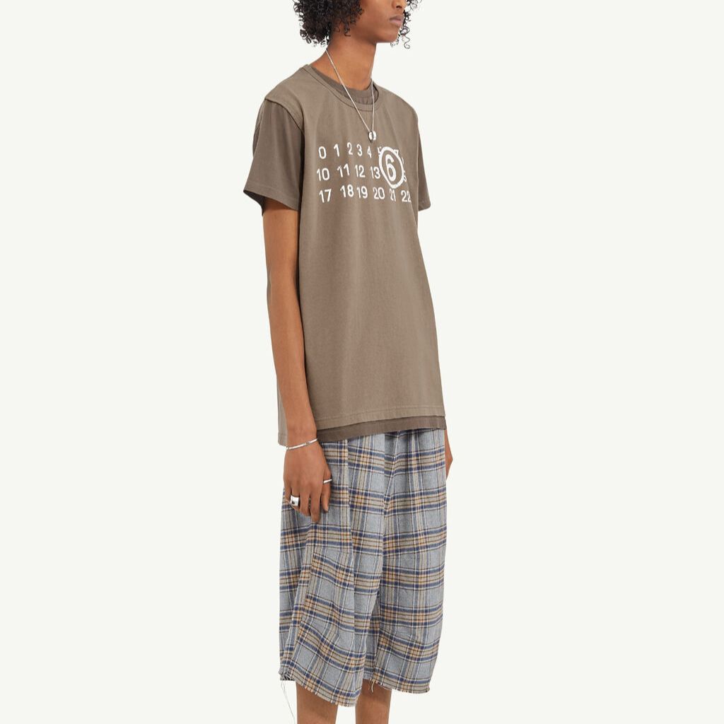 MM6 Maison Margiela Number Graphic Patchwork Unisex T-Shirt Taupe Gray. SH0GC0001STJ391962 圖 5
