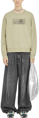 MM6 Maison Margiela SS24 Cetakan Logo Digital Sweater Hijau Hutan Uniseks. SH0GU0007S25537724 Lookbook MM6 Maison Margiela SS24 Cetakan Logo Digital Sweater Hijau Hutan Uniseks. SH0GU0007S25537724