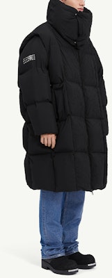 MM6 Maison Margiela x CHENPENG FW23 Jaket Puffer Oversized Unisex Hitam. S62AA0077S78461900 Cheap MM6 Maison Margiela x CHENPENG FW23 Jaket Puffer Oversized Unisex Hitam. S62AA0077S78461900