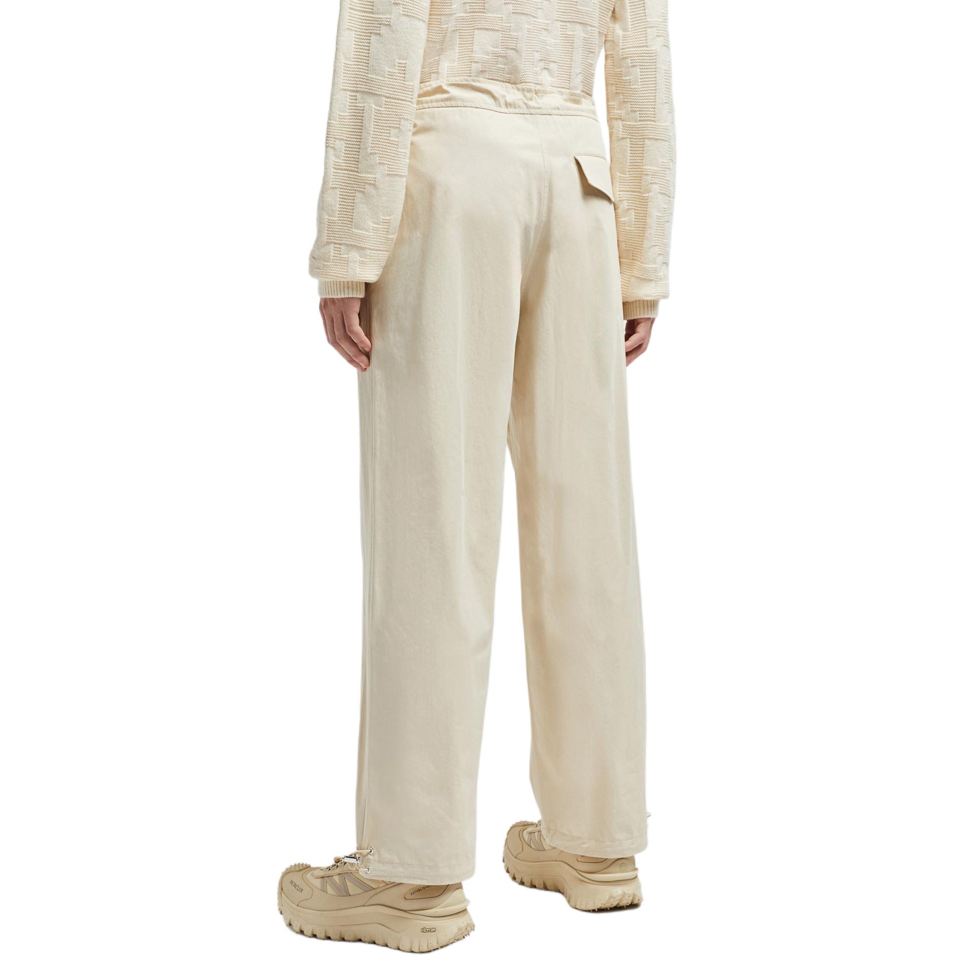 Purchase Moncler 米色簡約休閒長褲 - 舒適設計配拉鍊細節。 J20912A00004596WT20N