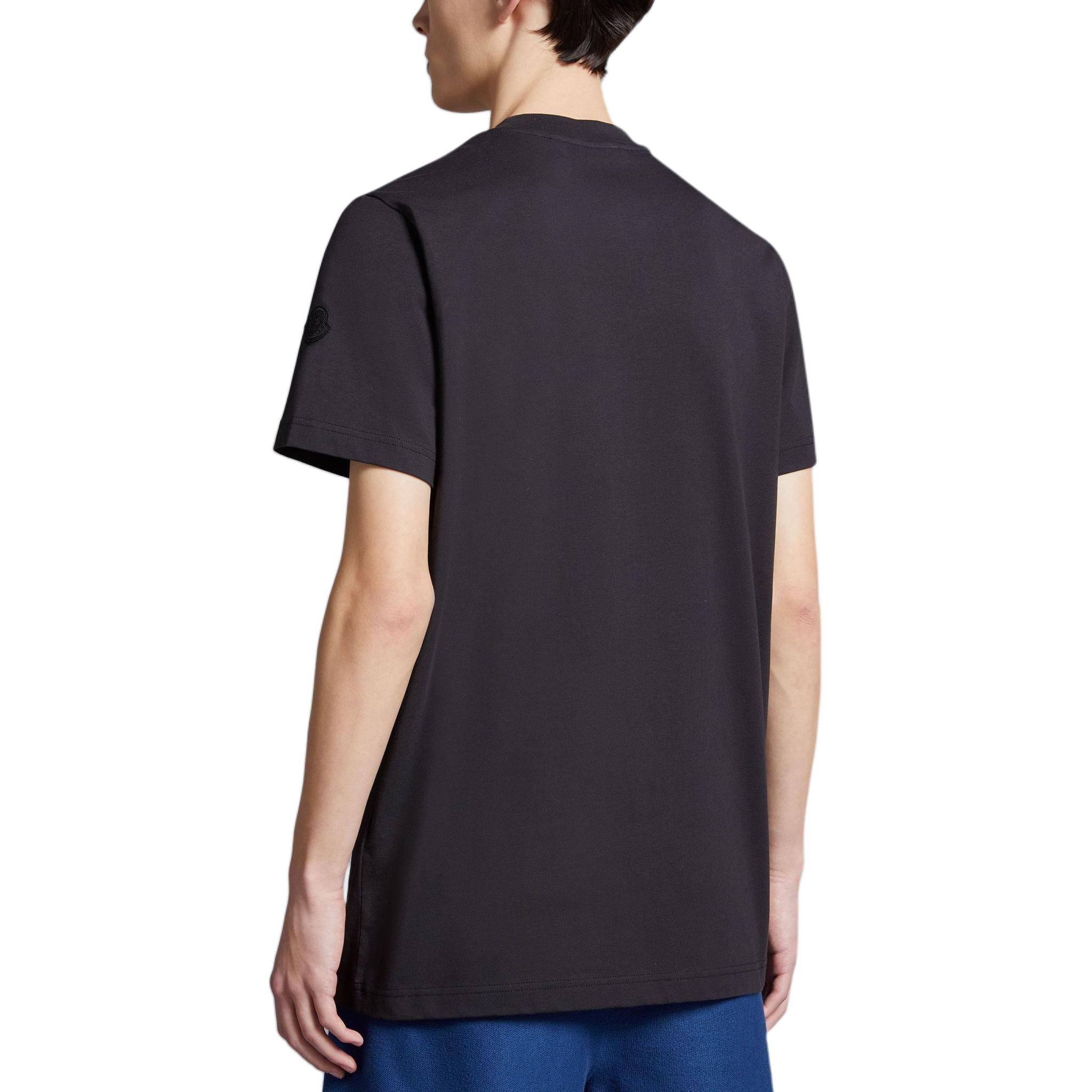 Moncler  Black Crewneck Loose Fit Logo Graphic Short Sleeve T-Shirt. J10918C0005689AJS998 圖 4