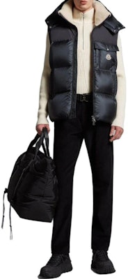 몽클레어 블랙 후드 집업 베스트 컬러블록 로고 자수 I20911A000565967G999 Lookbook 몽클레어 블랙 후드 집업 베스트 컬러블록 로고 자수 I20911A000565967G999