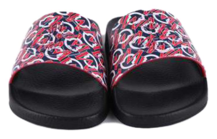 Shop Moncler 'Selipar Kulit Hitam Selesa' 4C7004002SUQ455