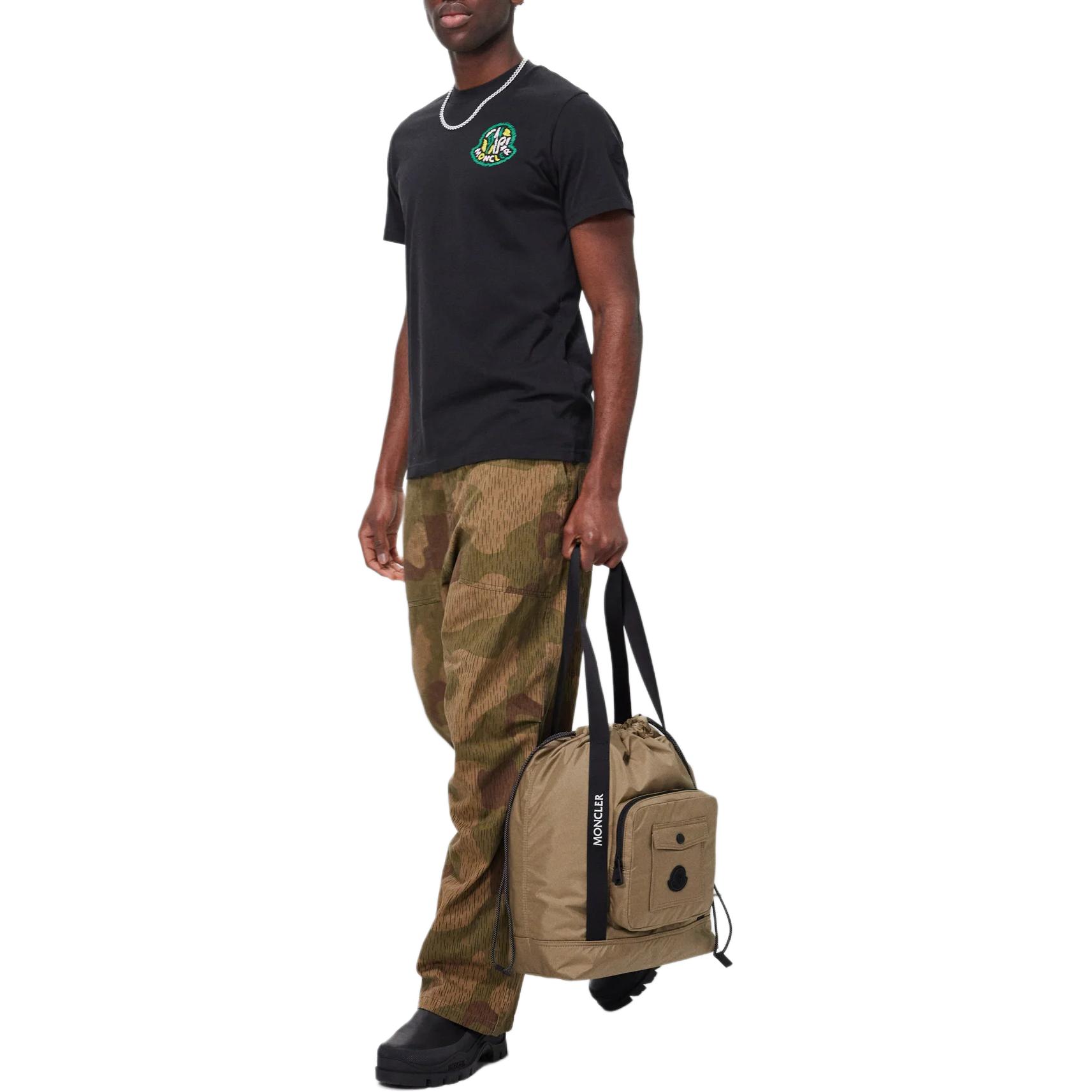 Shop 蒙克莱黑色短袖 logo 圆领 T 恤。 J10918C000178390T998